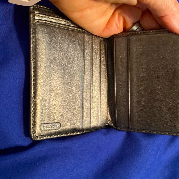 Coach Tri-fold Wallet Metallic look Leather - Picture 4 of 6